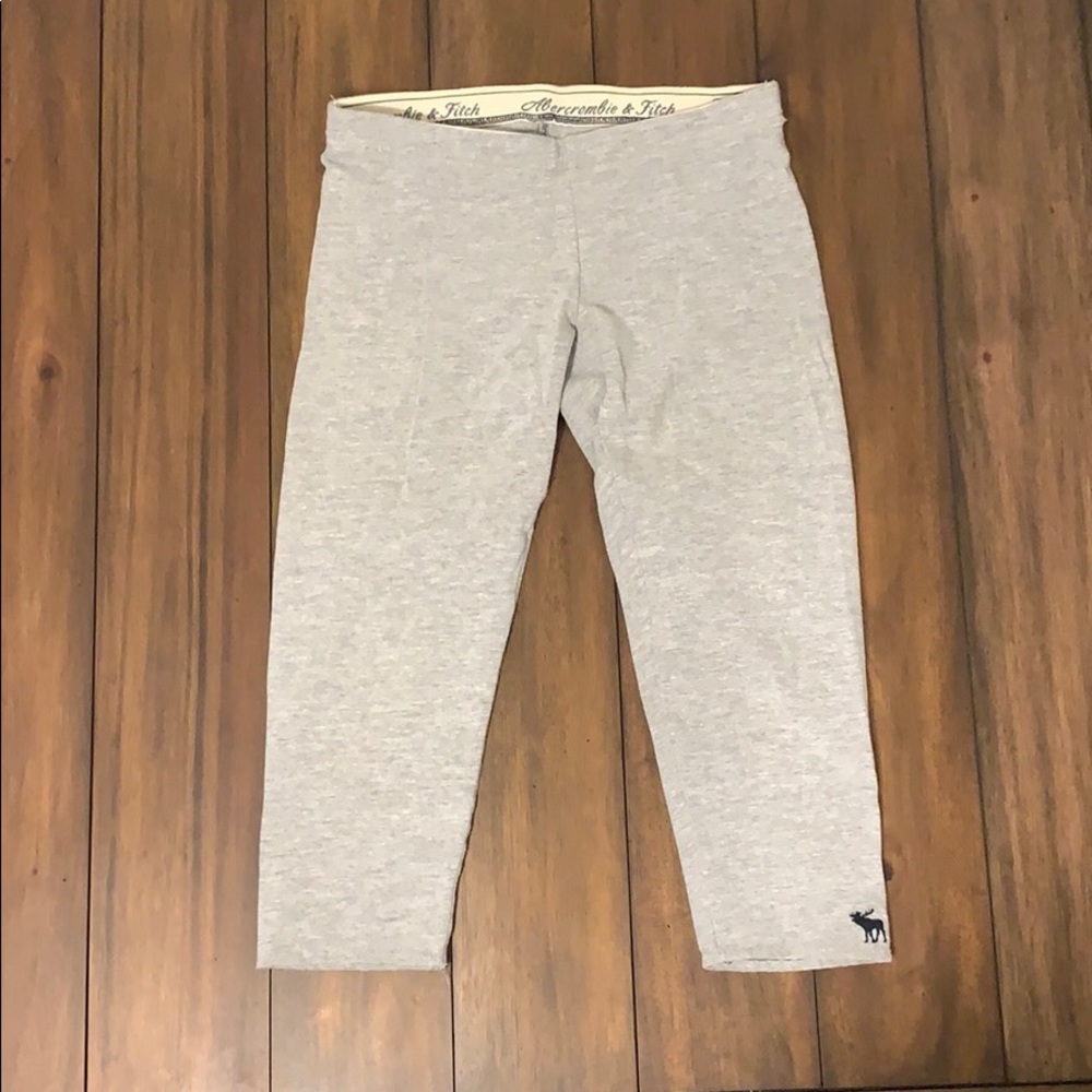 Abercrombie & Fitch grey Crop legging